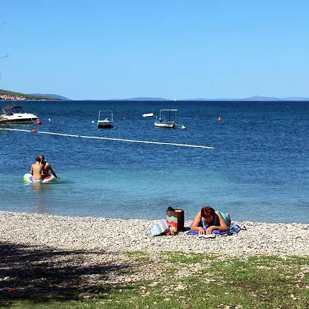 Appartement With Parking Space Supetar, Brac - 12624 Supetar